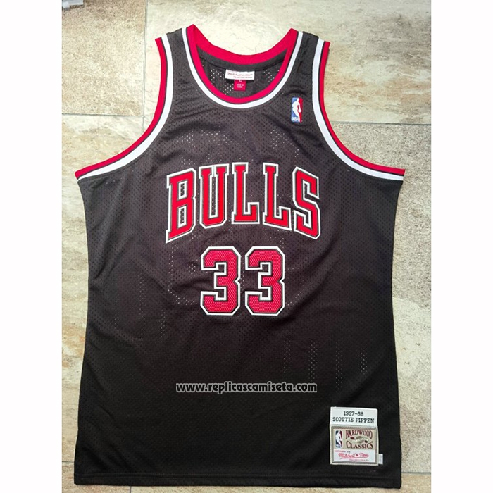 Camiseta Chicago Bulls Scottie Pippen #33 Mitchell & Ness 1997-98 Negro